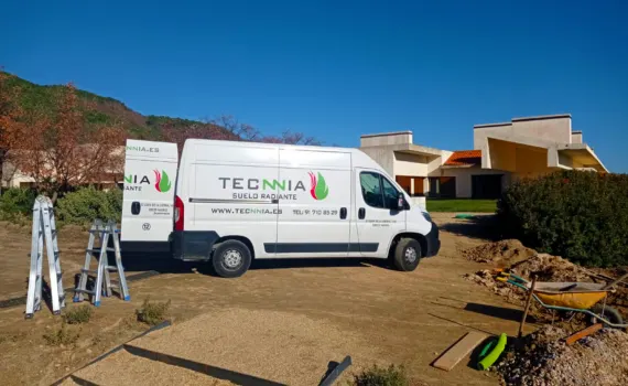 Instalación de suelo radiante por Tecnnia
